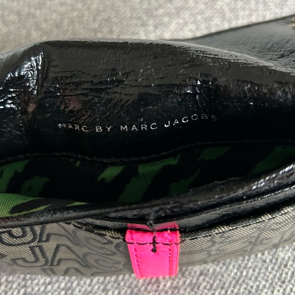 Marc by Marc Jacobs Wallet - Picture 3 of 4